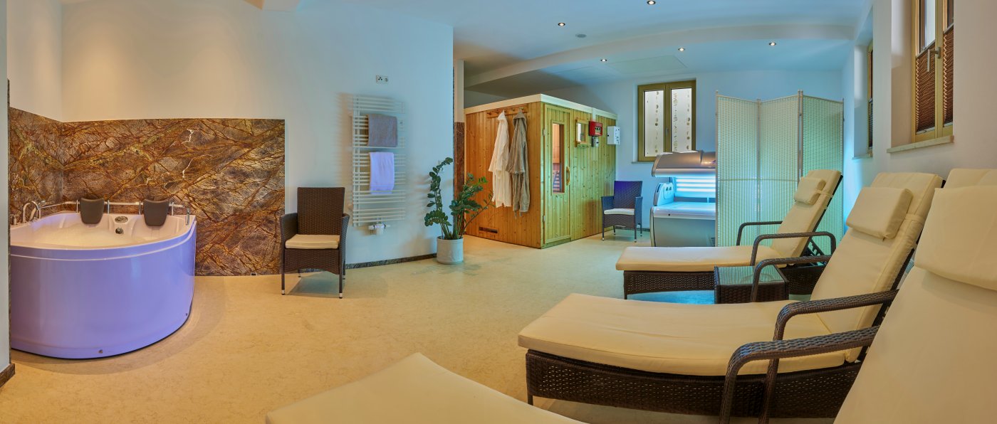 Wellnessurlaub am Bauernhof für Familien mit Kindern und Pärchen binder-wellnessurlaub-bayerischer-wald-luxus-bauernhof-sauna-whirlpool