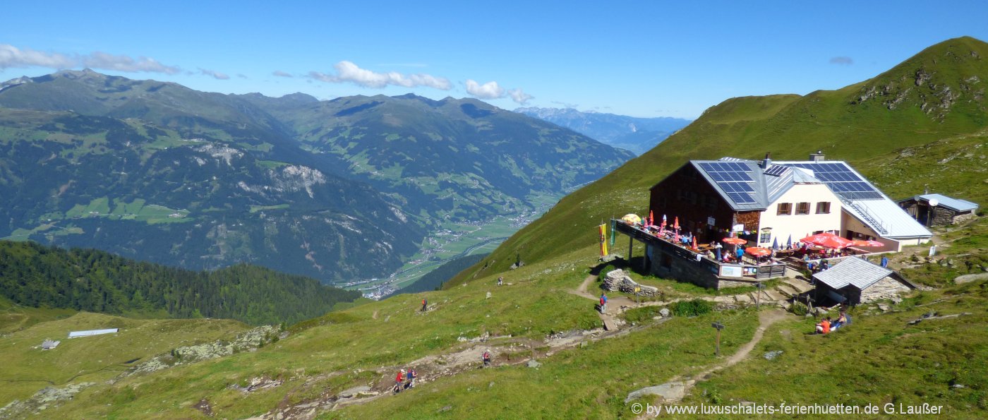 österreich-zilertal-berghüttenurlaub-bergwandern-almhütten-mieten