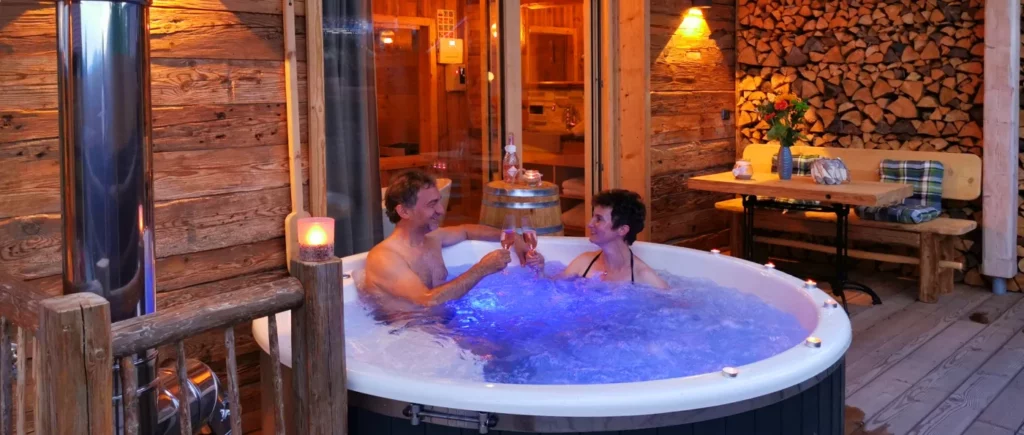 Romantische Hütten für 2 Personen mit Whirlpool in Deutschland